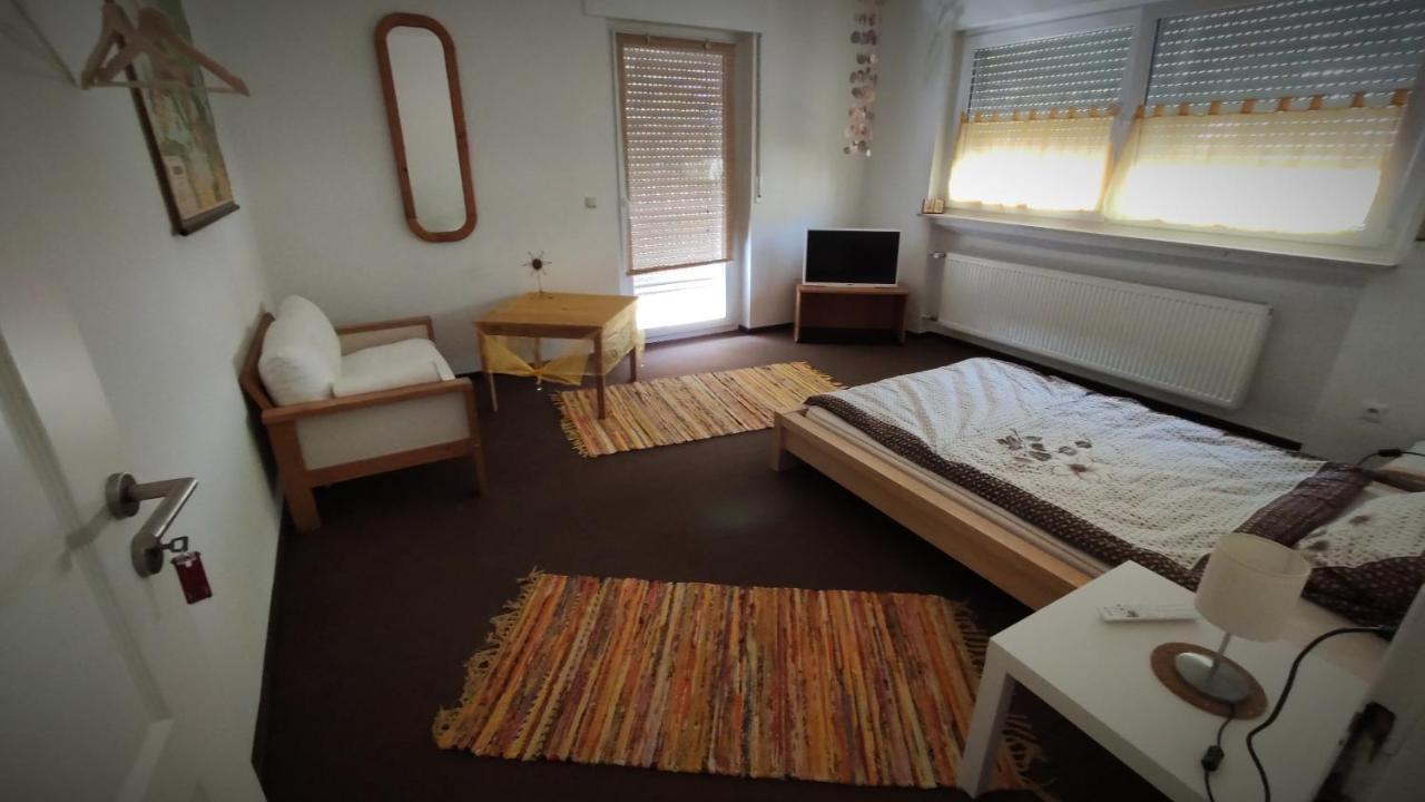 Monteur Unterkunft Gaestewohnung Ferienwohnung - Haus Huth Freigericht 외부 사진